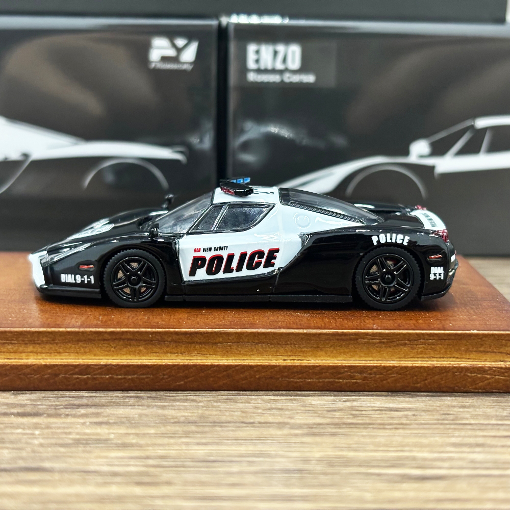 Findclassically 1:64 ENZO Need - Die Cast Car 1 64 recensie en prijs